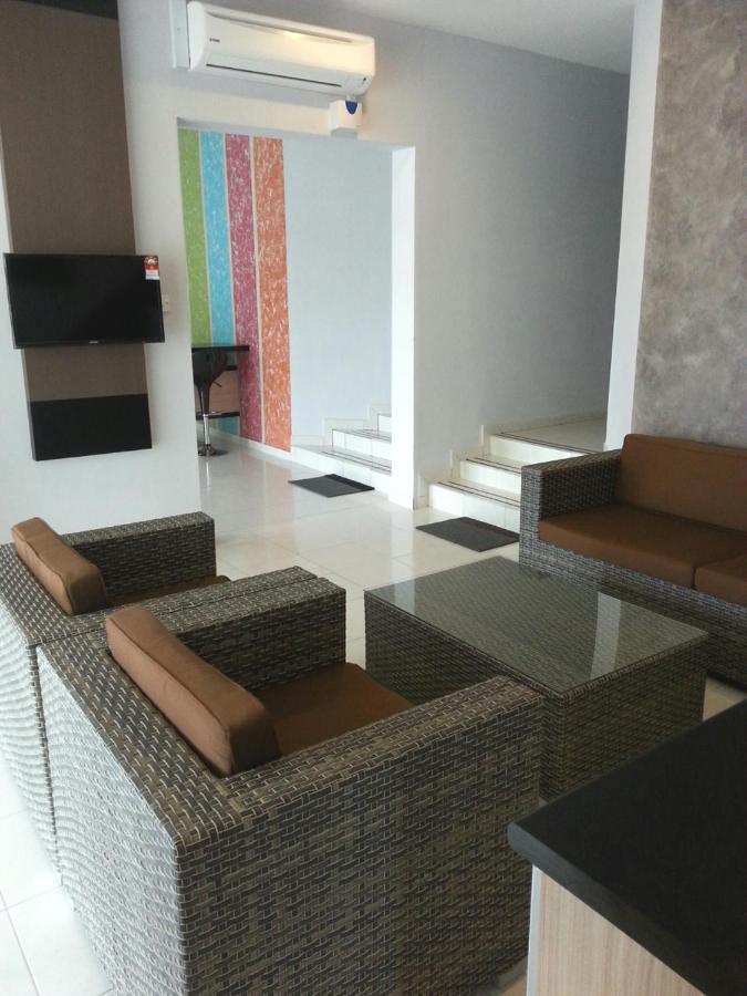Golden Guest House Kuantan Ngoại thất bức ảnh