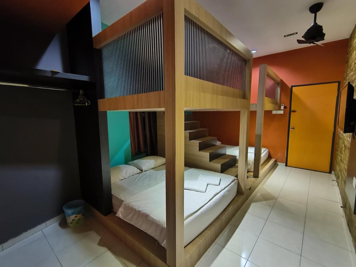 Golden Guest House Kuantan Ngoại thất bức ảnh