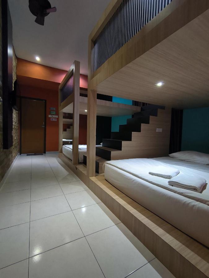 Golden Guest House Kuantan Ngoại thất bức ảnh